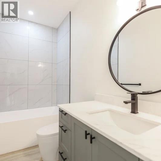 1242 COPPER Road, Oliver