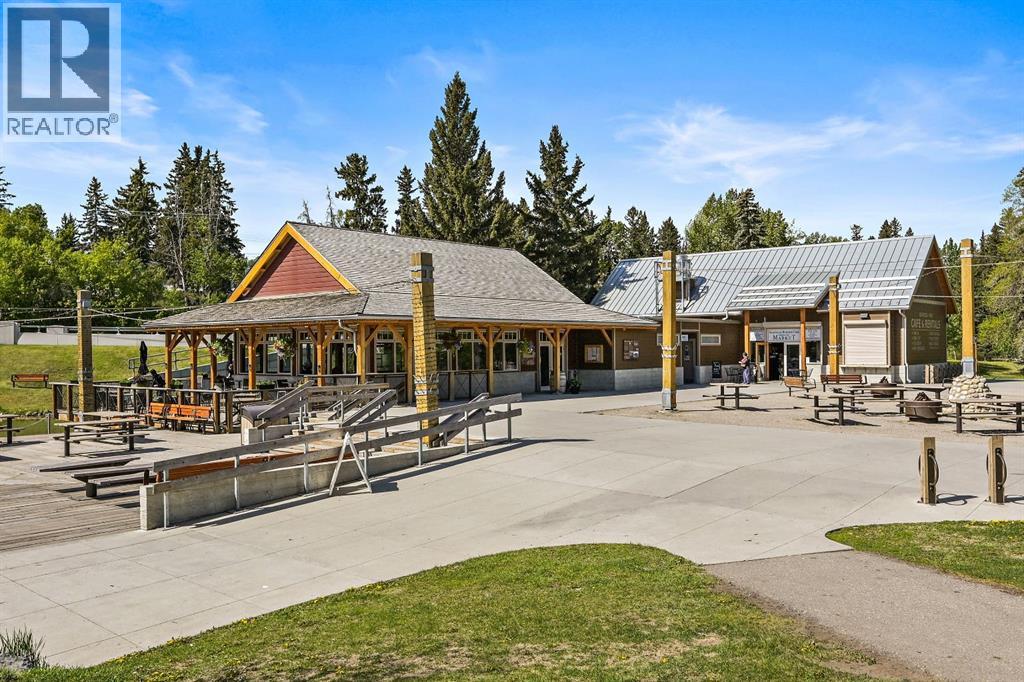 Single Family House for Sale in  Bow Grove NW Bowness Calgary 