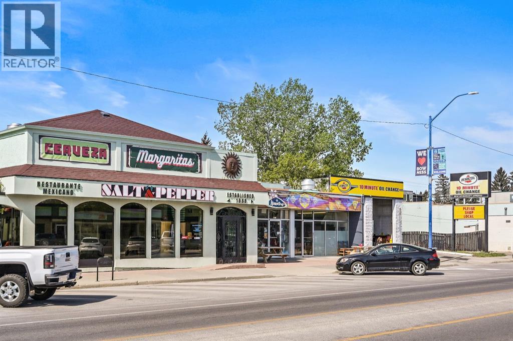 Single Family House for Sale in  Bow Grove NW Bowness Calgary 