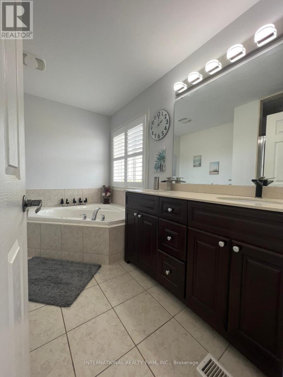 113 WHITEFISH CRESCENT - 9