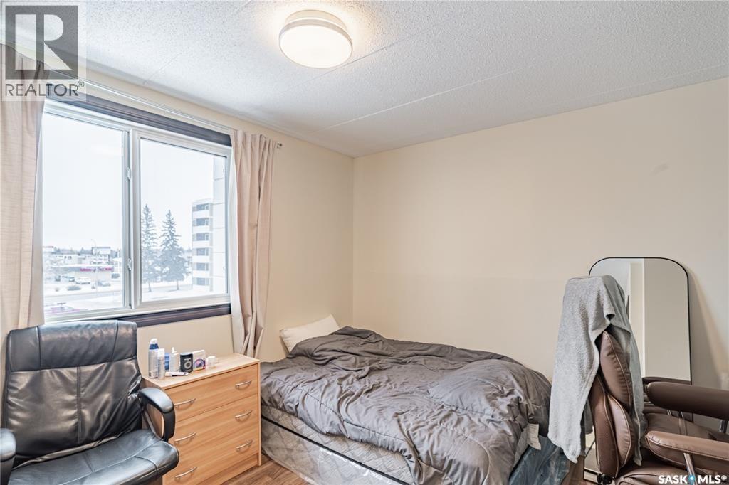 Single Family House High rise for Sale in   Westfield DRIVE Regina 