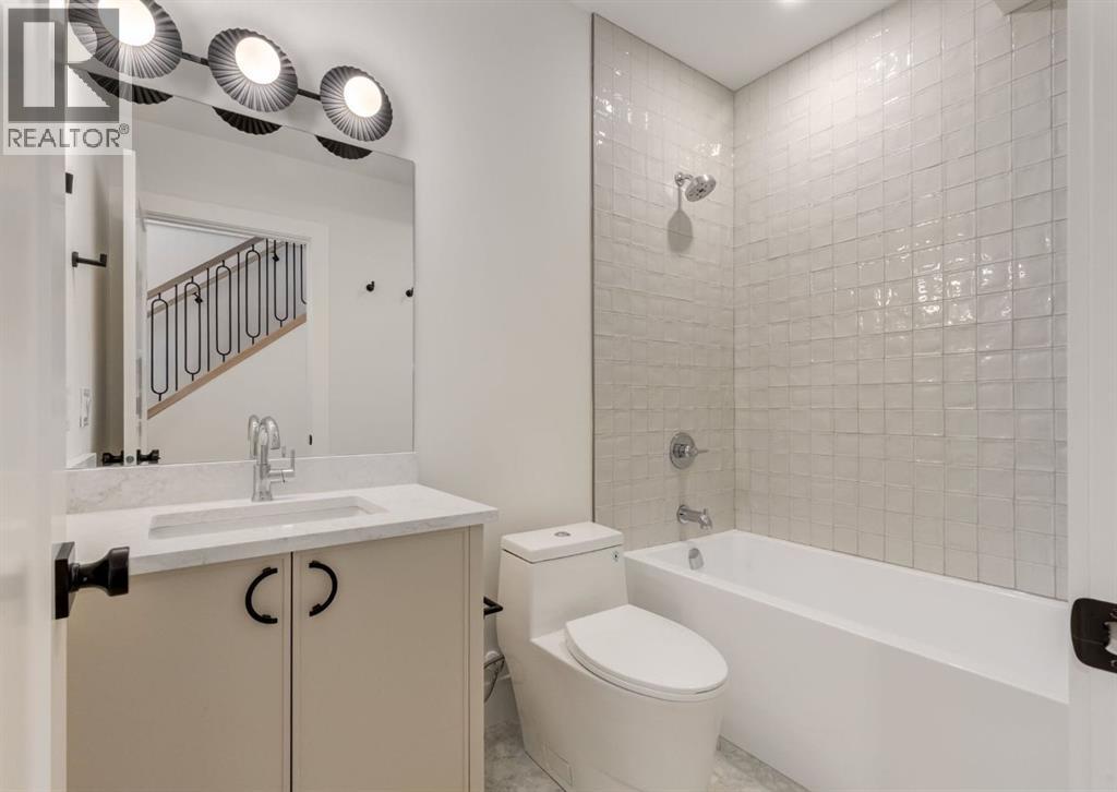 Single Family House for Sale in   Avenue NE Winston Heights/Mountview Calgary 