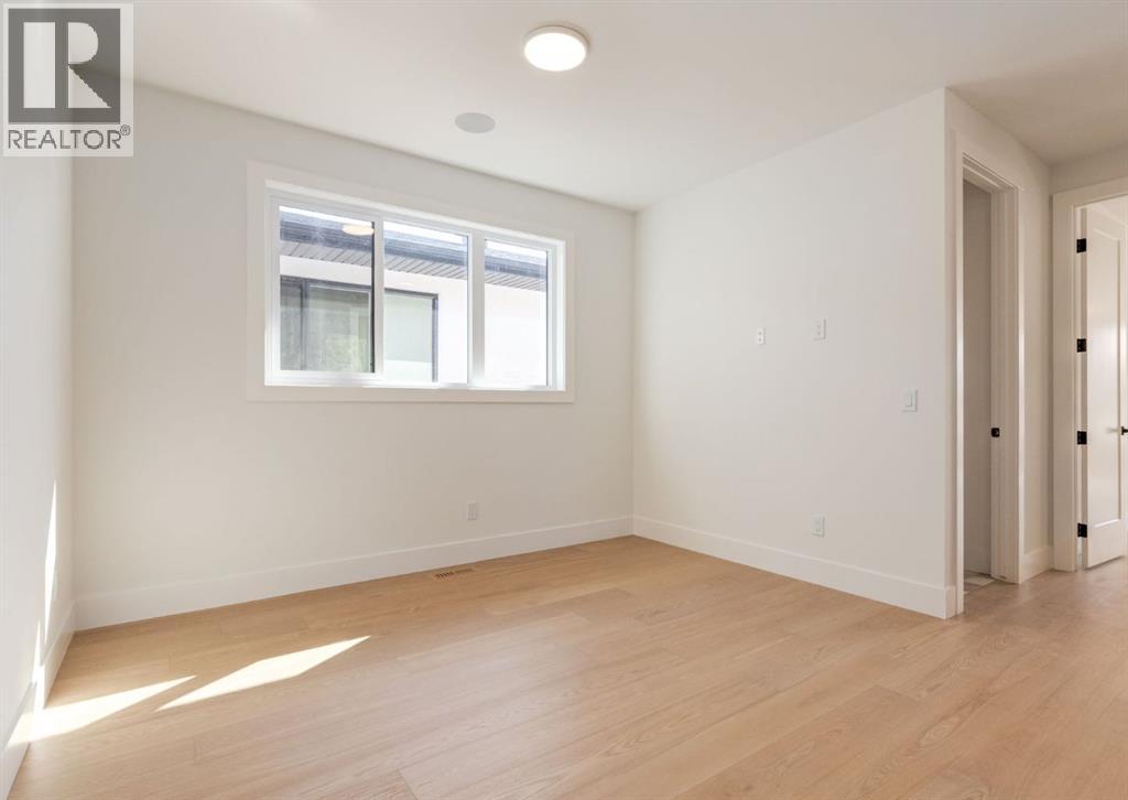 Single Family House for Sale in   Avenue NE Winston Heights/Mountview Calgary 