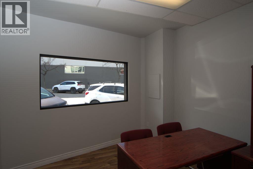 1267 & 1255 Cedar Avenue, Trail