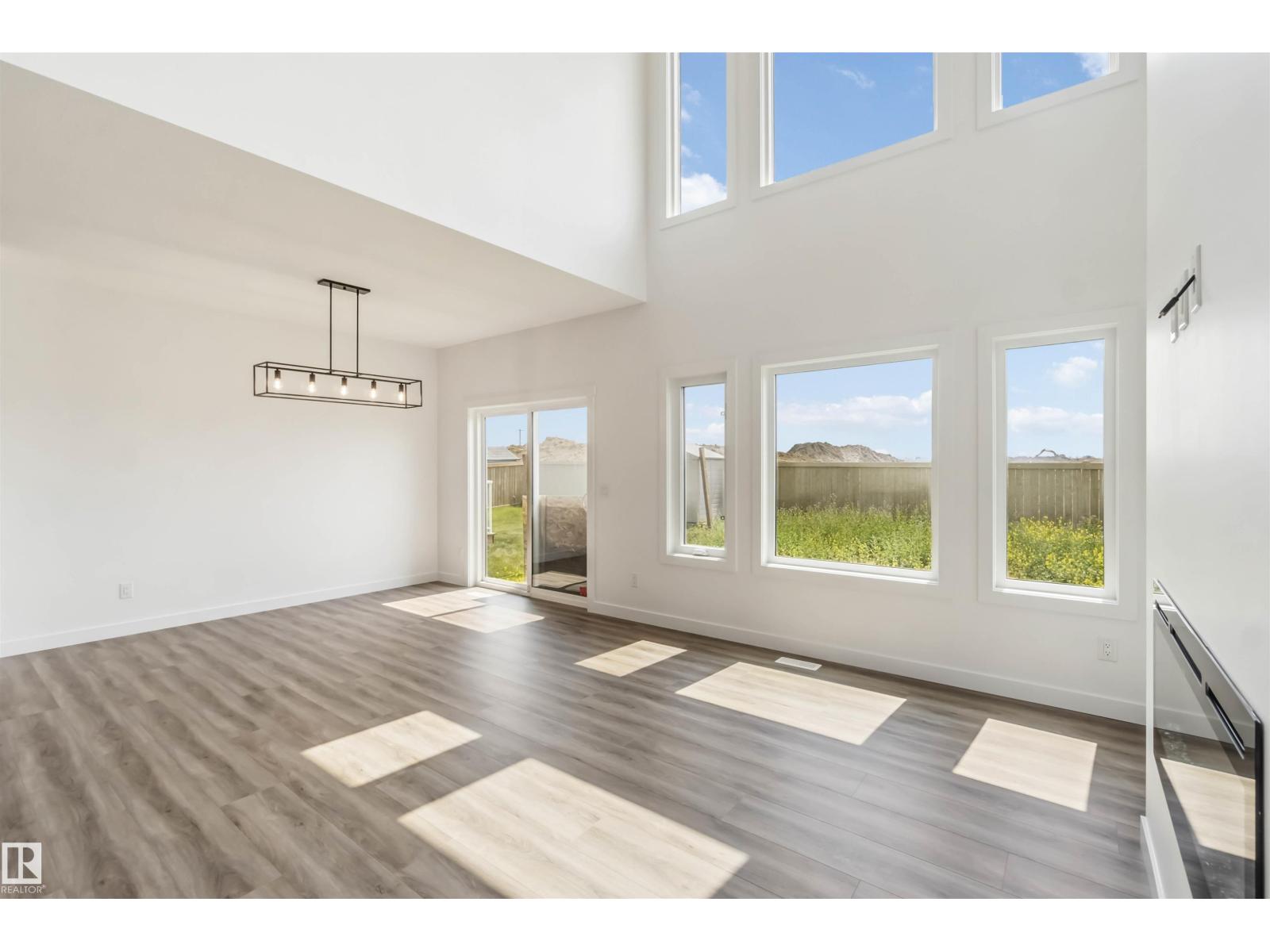 
          19 SPRINGBROOK WD
            <br/>
            <span>Spruce Grove</span>
            , 
            <span>AB</span>
             <span>T7X2W5</span>
         - Photo 5