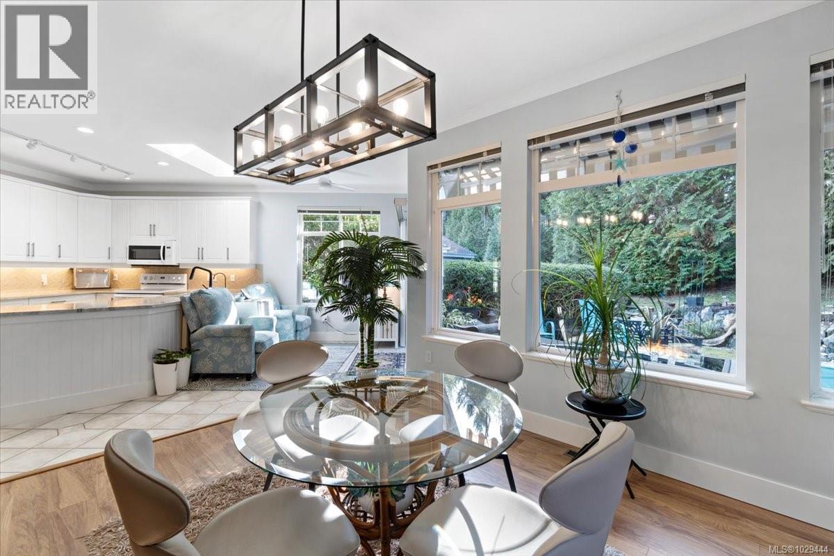 1254 SATURNA DR - 26