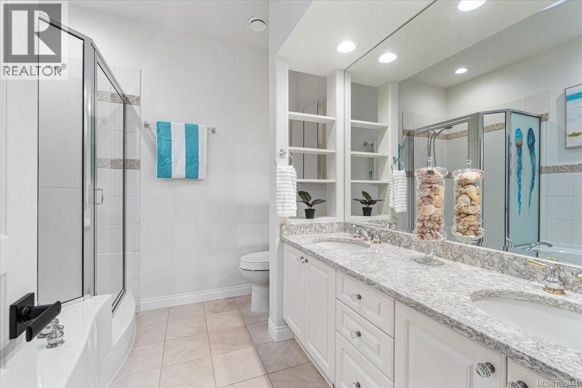 1254 SATURNA DR - 30