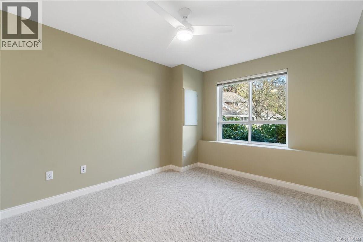 1254 SATURNA DR - 41