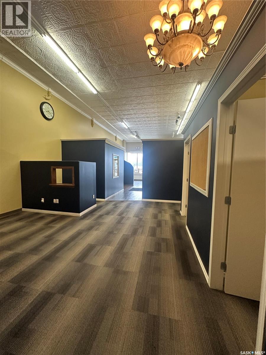7 Broadway STREET W — photo 8