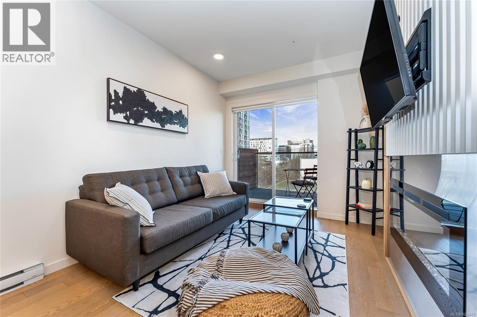 #405 1033 Cook St - 11