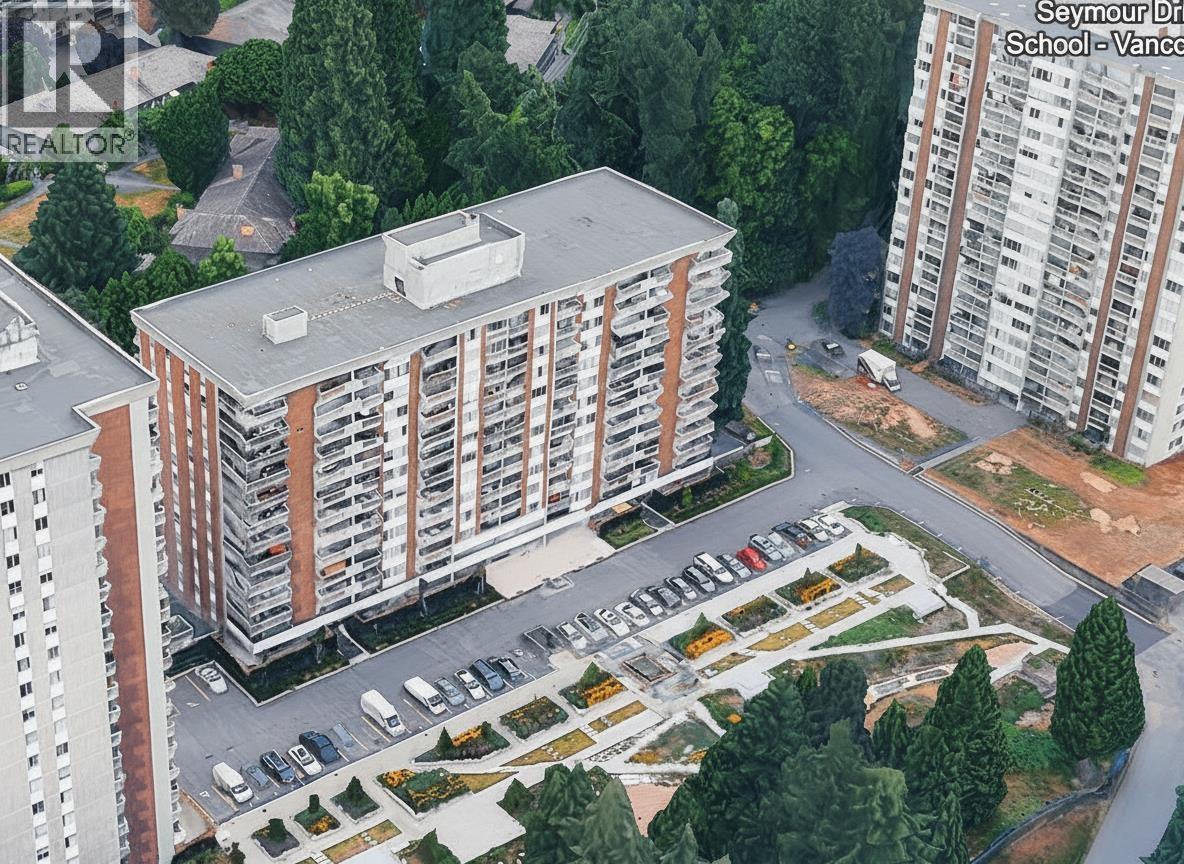 202 2012 FULLERTON Avenue - main photo