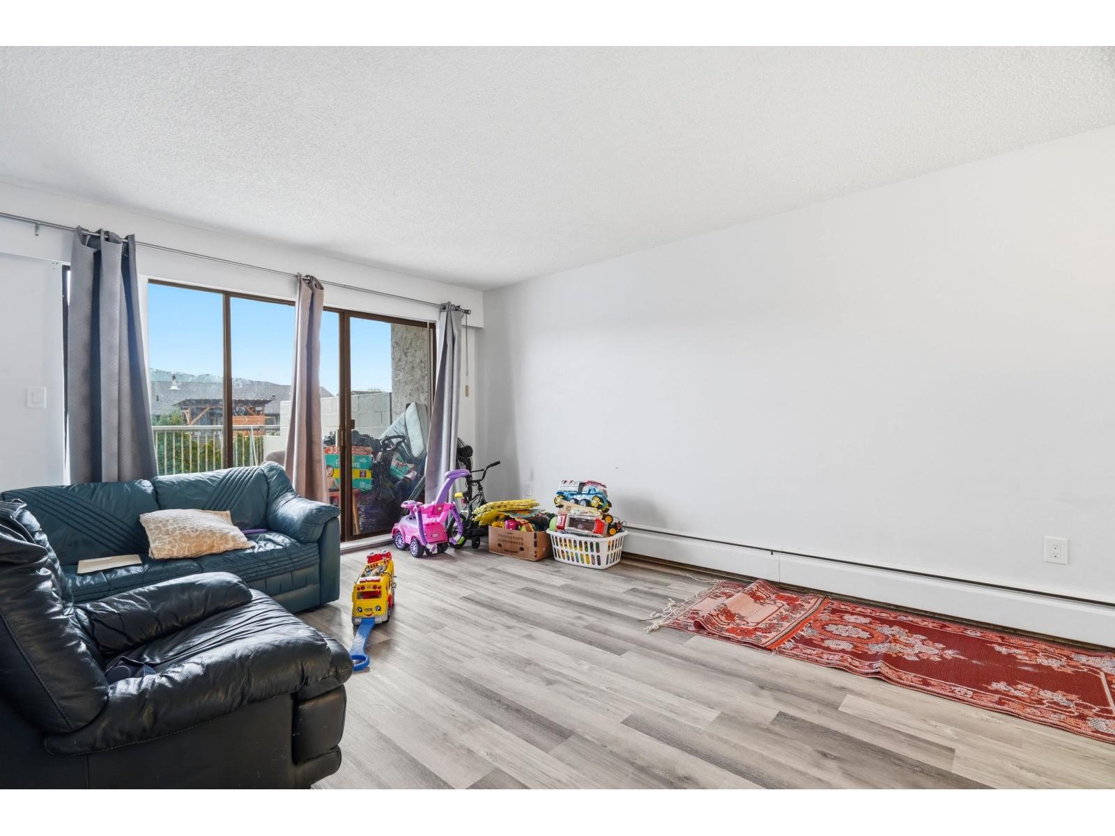 107 9477 COOK STREET, Chilliwack Proper West, Chilliwack