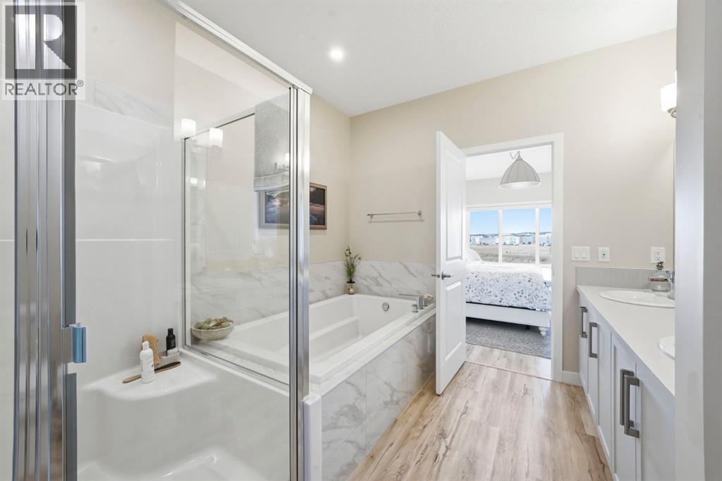 31 Riviera Court, Cochrane