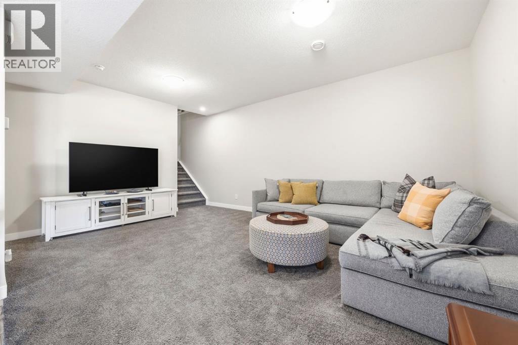 31 Riviera Court, Cochrane