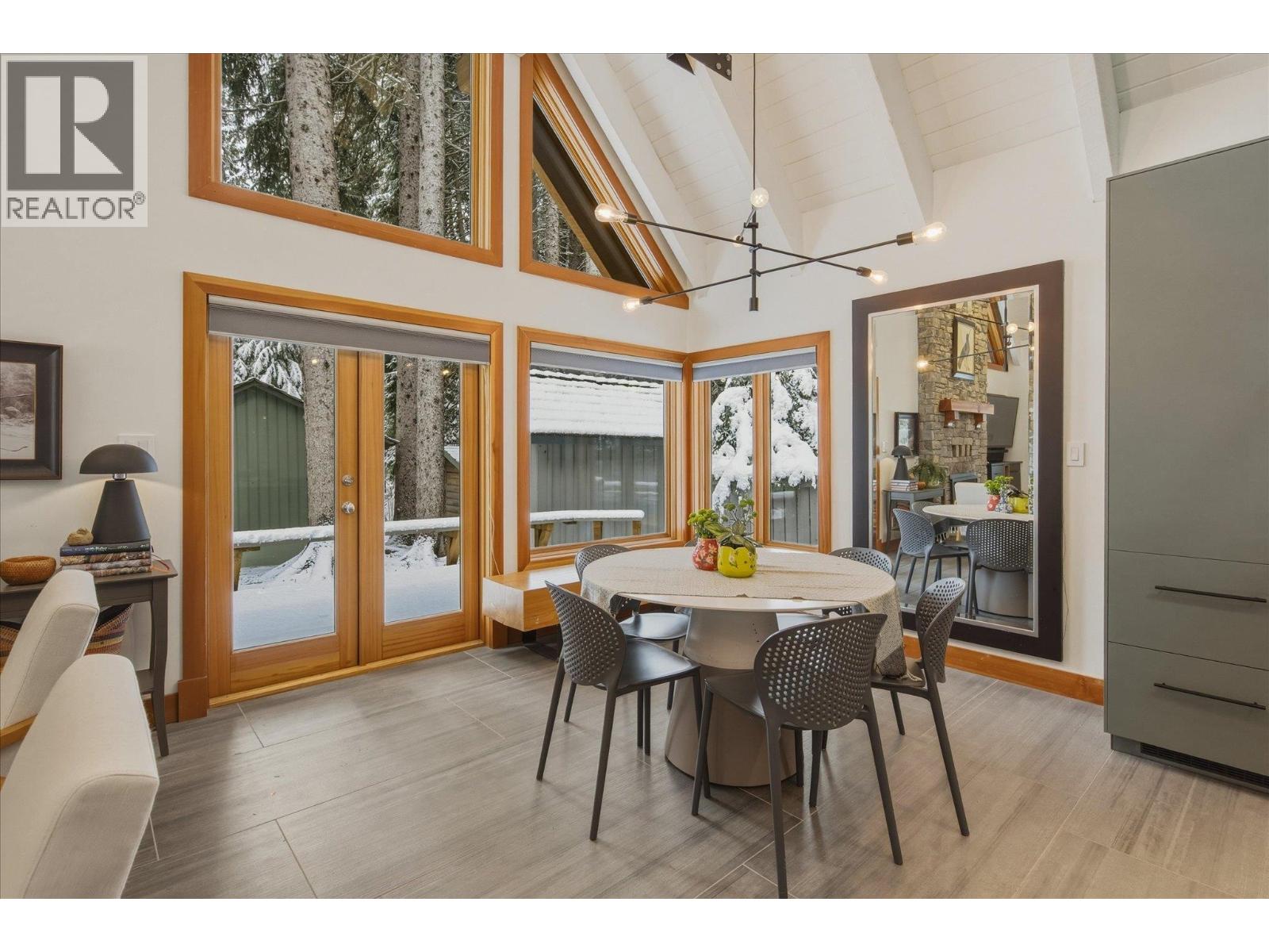 6725 CRABAPPLE DRIVE — photo 7