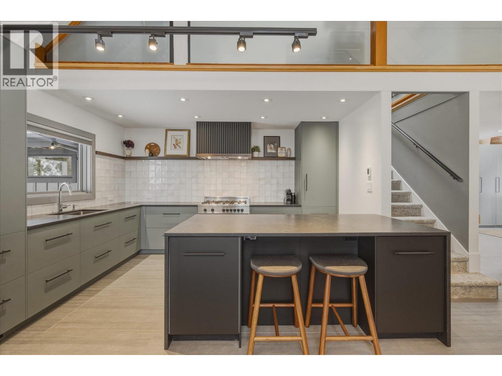 6725 CRABAPPLE DRIVE — photo 8