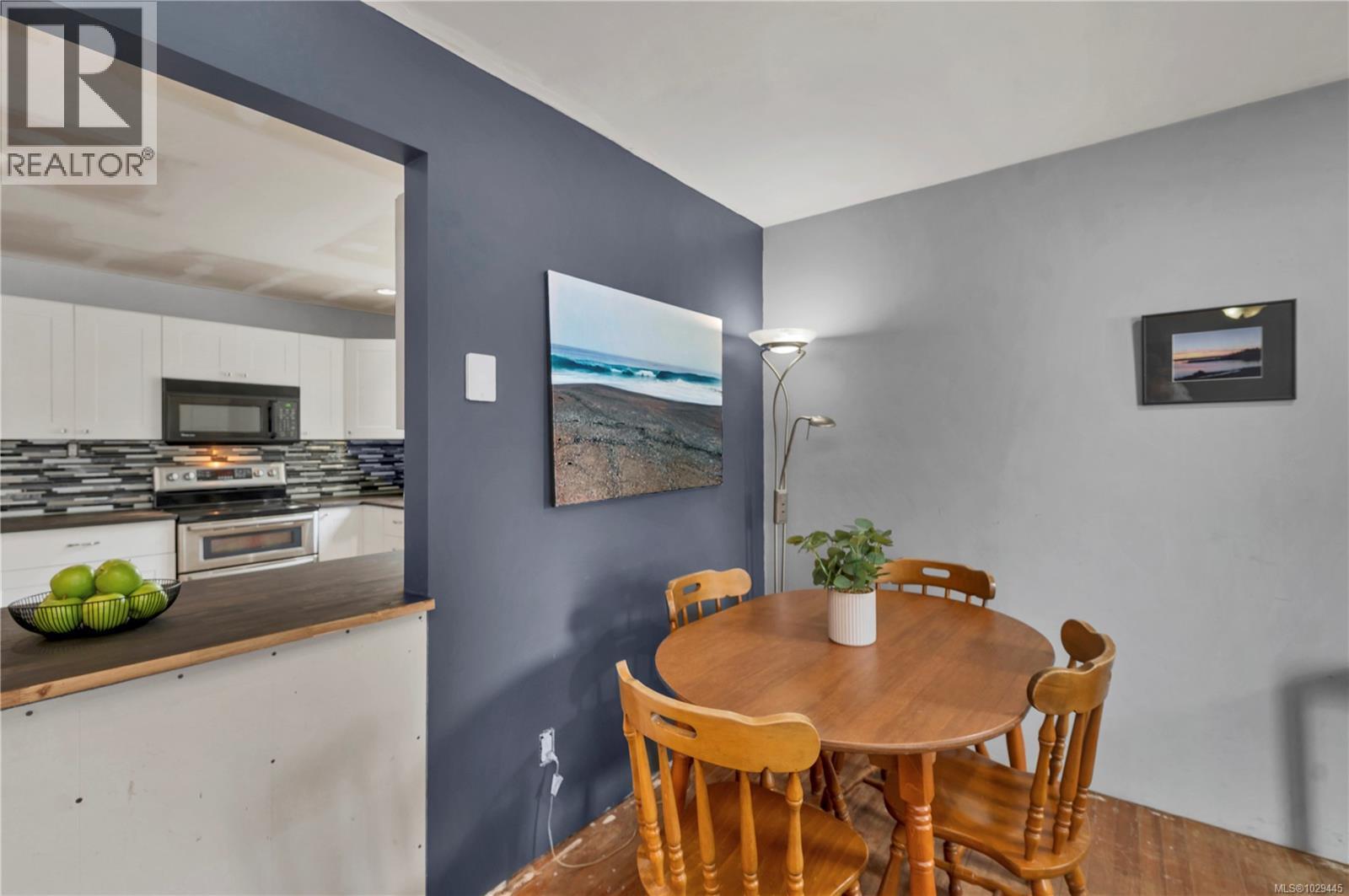 2692 VALLEJO RD - 10