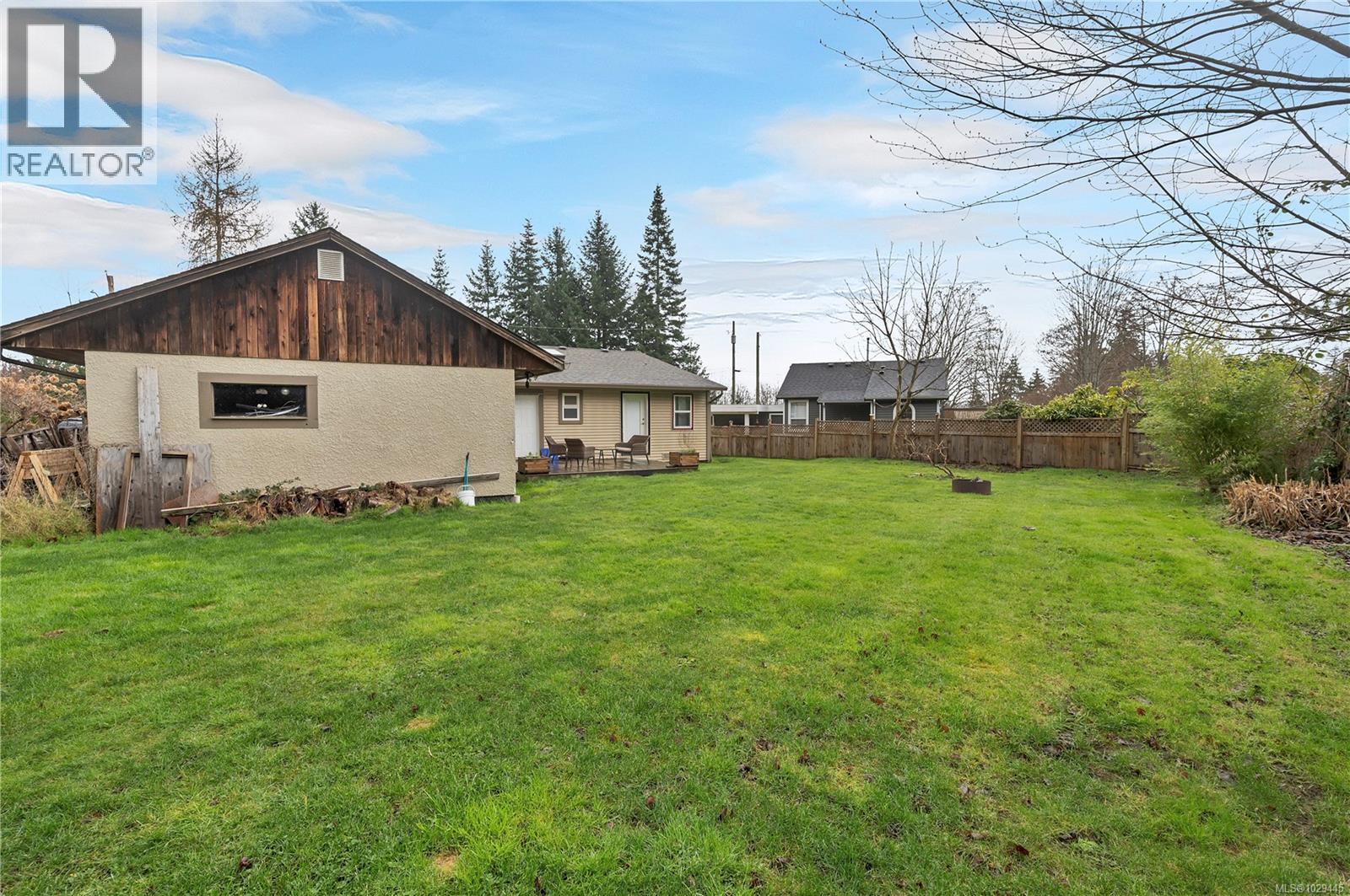 2692 VALLEJO RD - Image 2