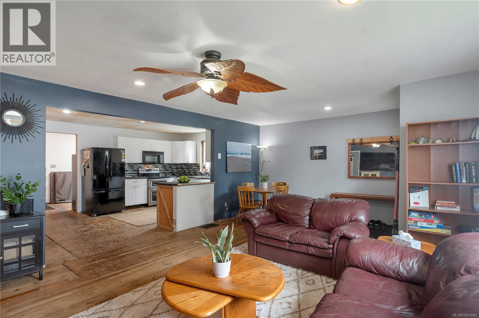 2692 VALLEJO RD - 14