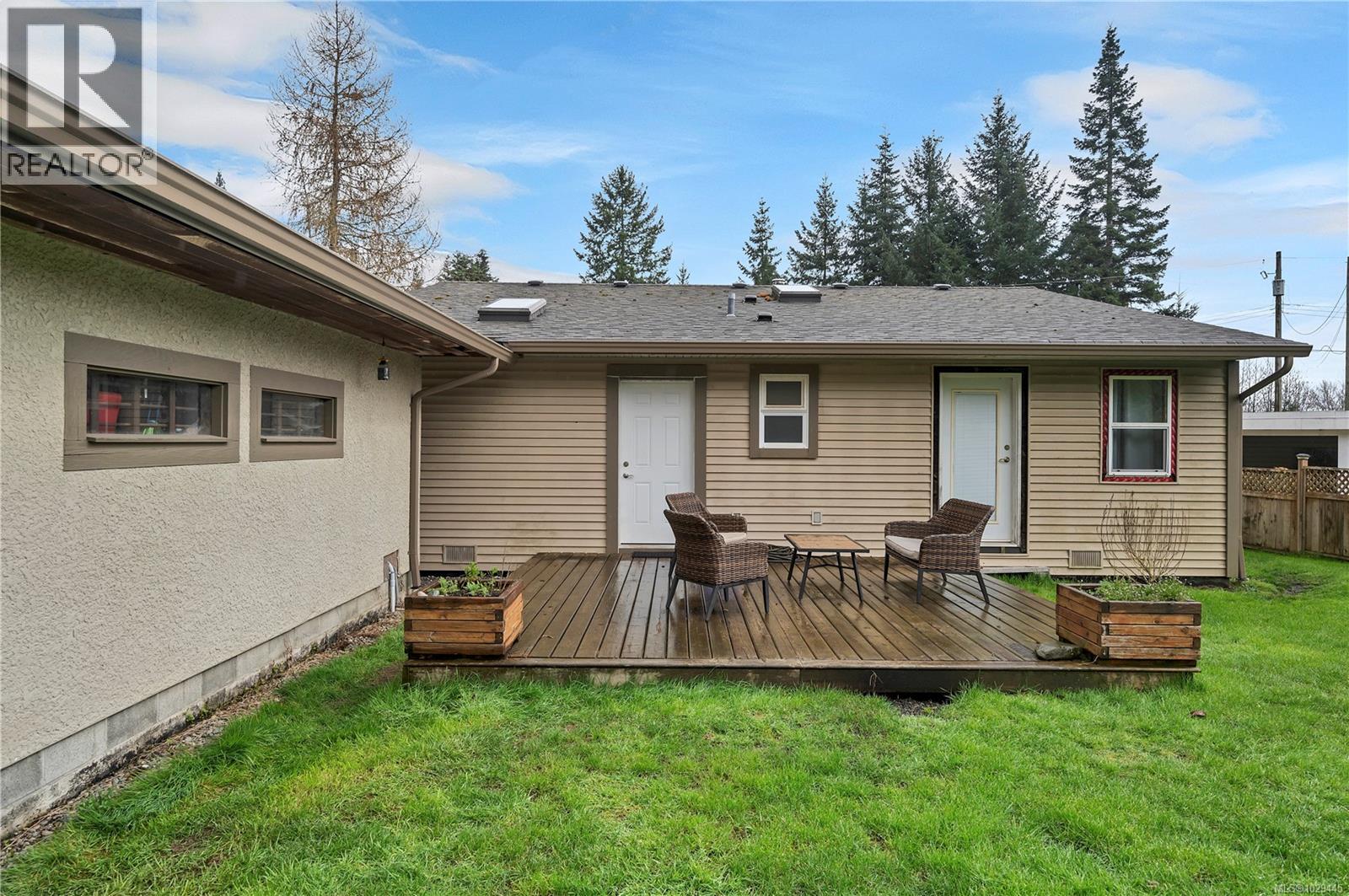 2692 VALLEJO RD - 24