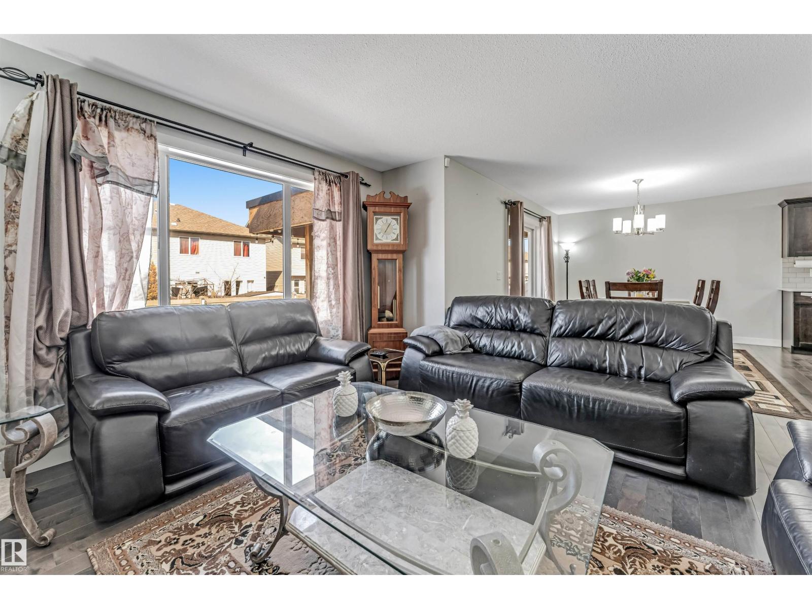 2244 21 AV NW - 11