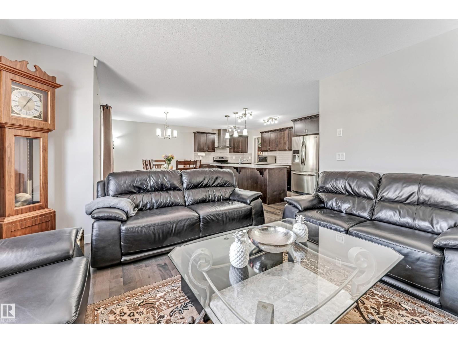 2244 21 AV NW - 12