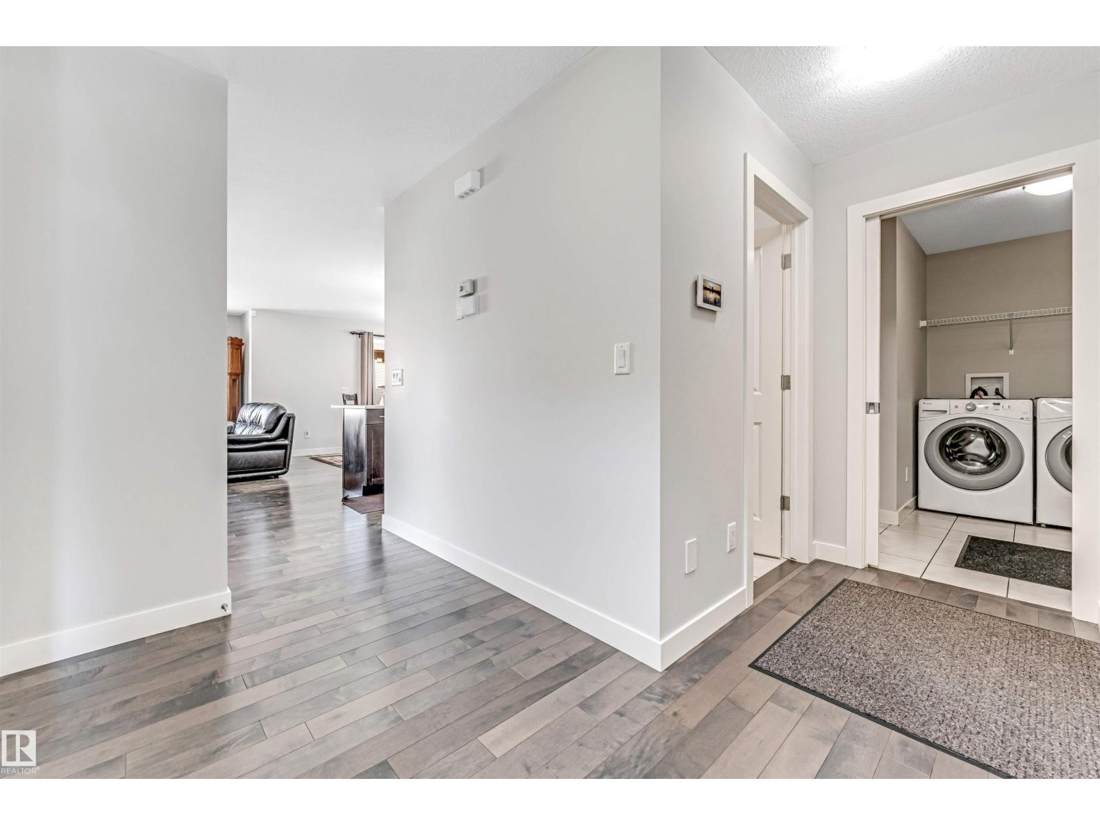 2244 21 AV NW - 22