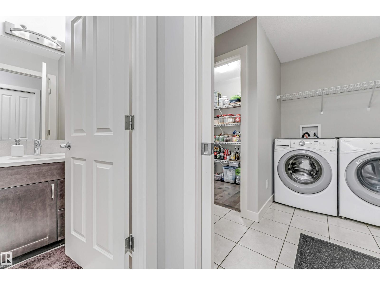 2244 21 AV NW - 23