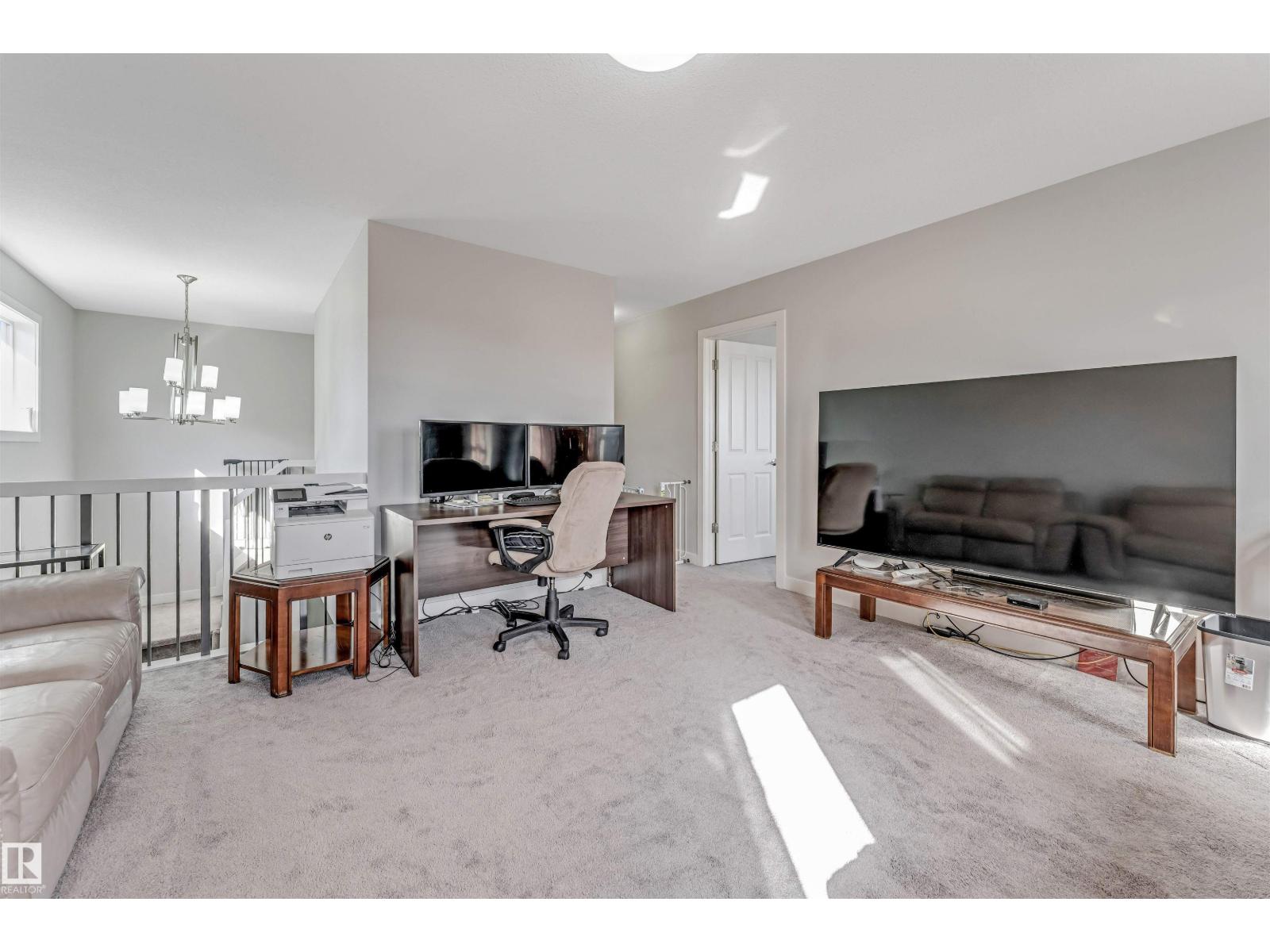 2244 21 AV NW - 29