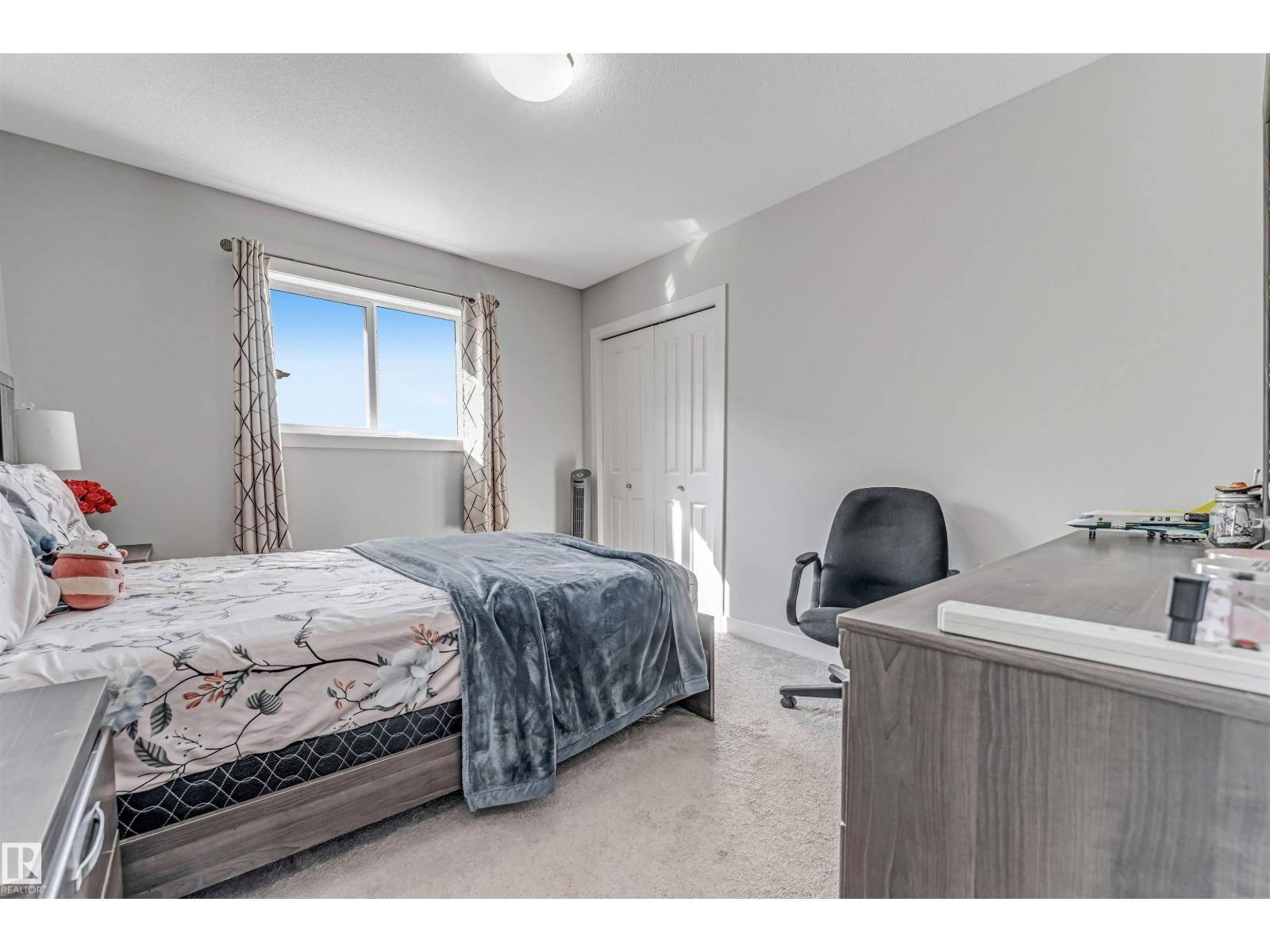 2244 21 AV NW - 35