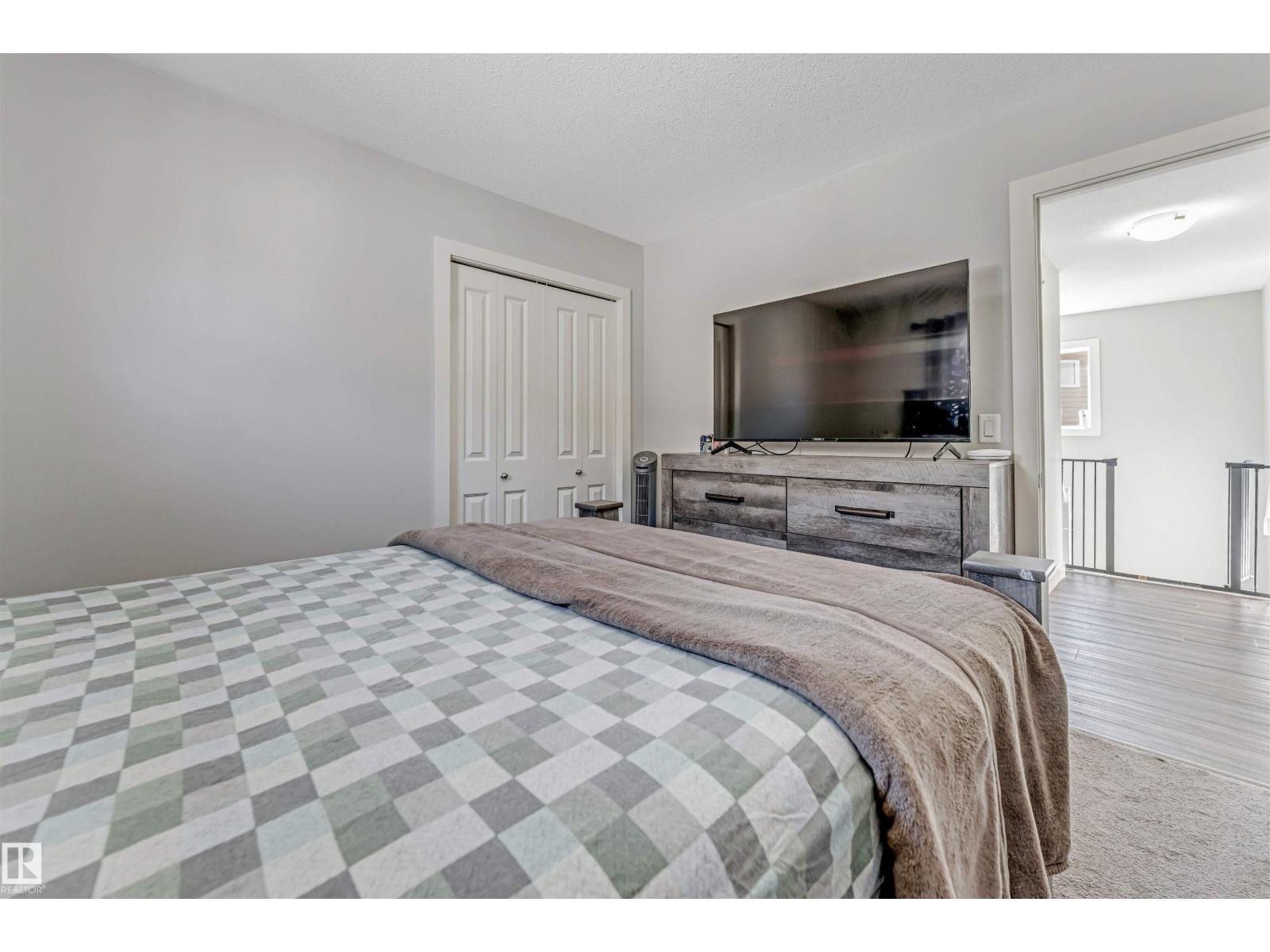 2244 21 AV NW - 38