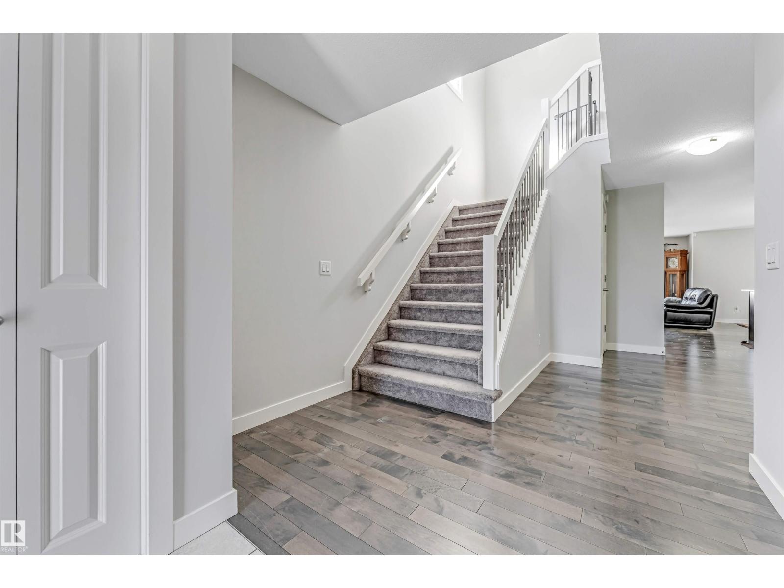 2244 21 AV NW - 9