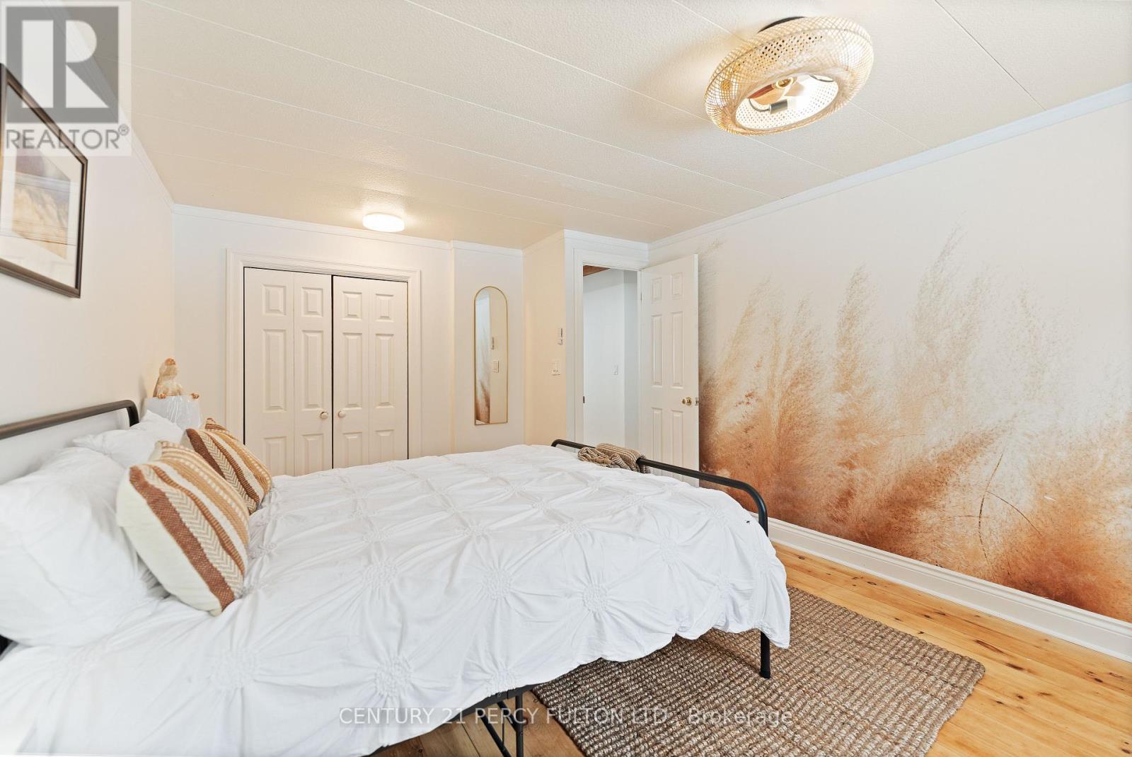 5659 GILMORE ROAD - 24