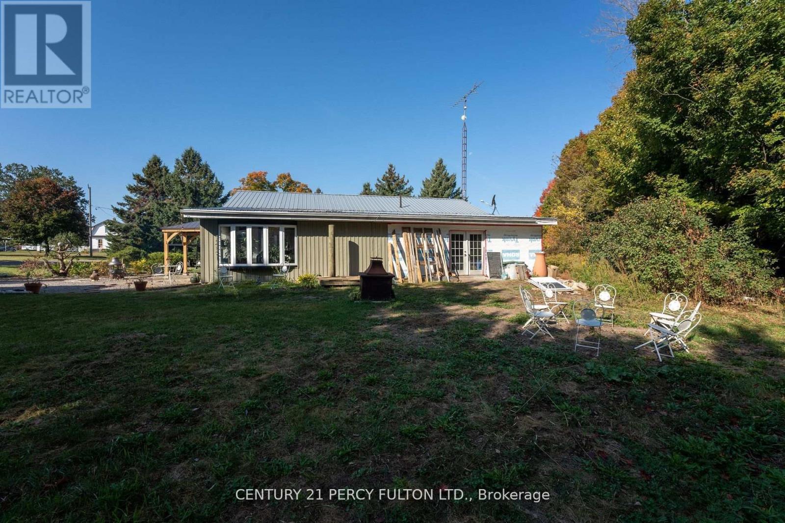 5659 GILMORE ROAD - 46