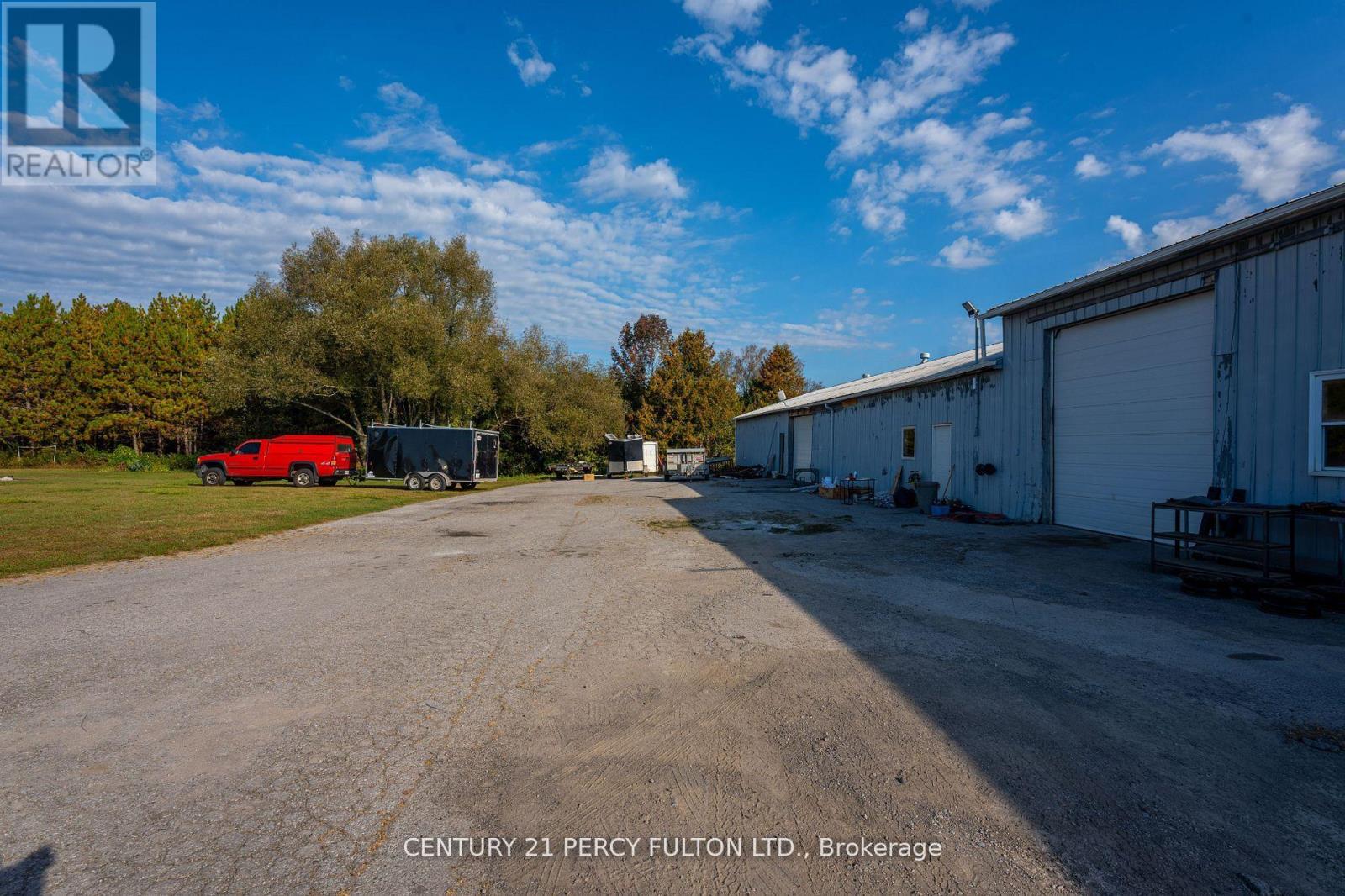 5659 GILMORE ROAD - 48