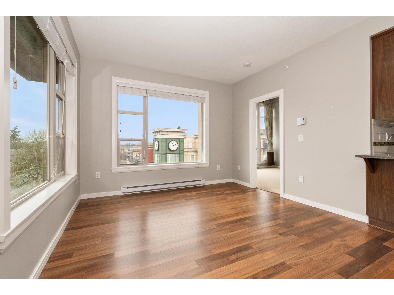 407 45530 MARKET WAY, Garrison Crossing, Chilliwack