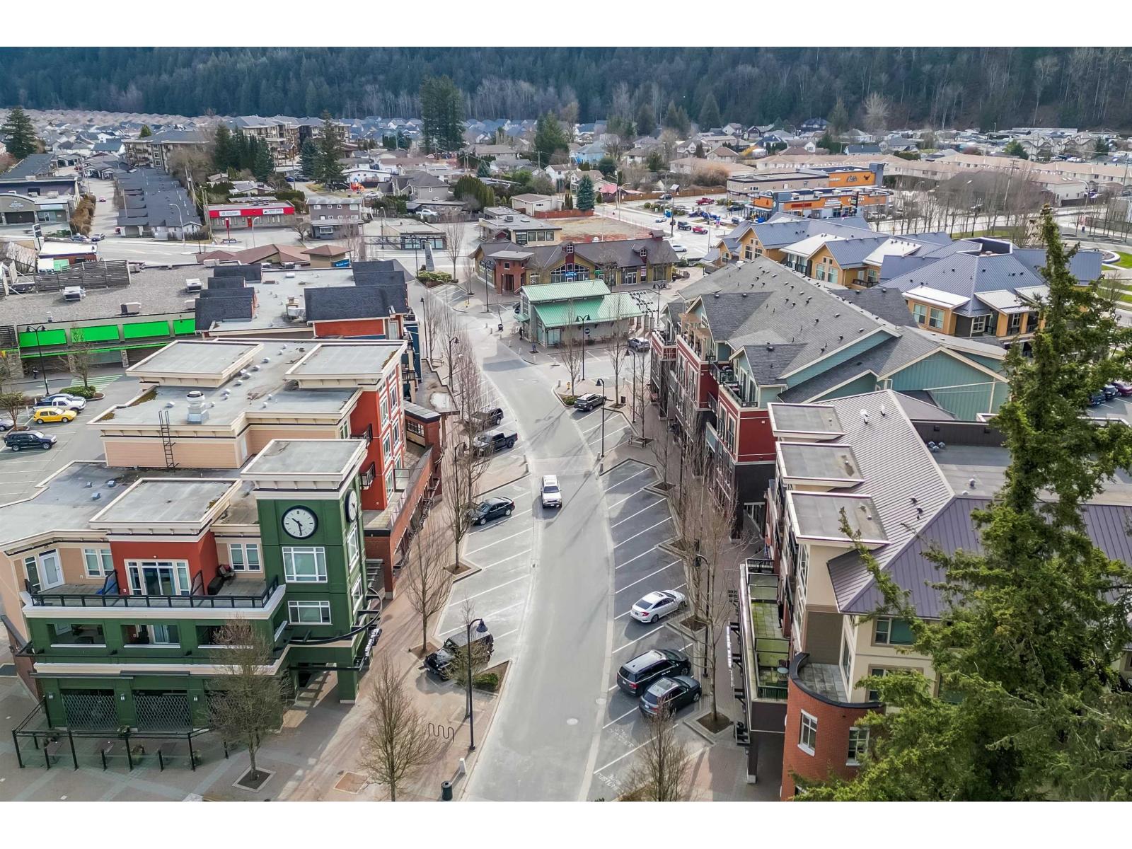 407 45530 MARKET WAY, Garrison Crossing, Chilliwack