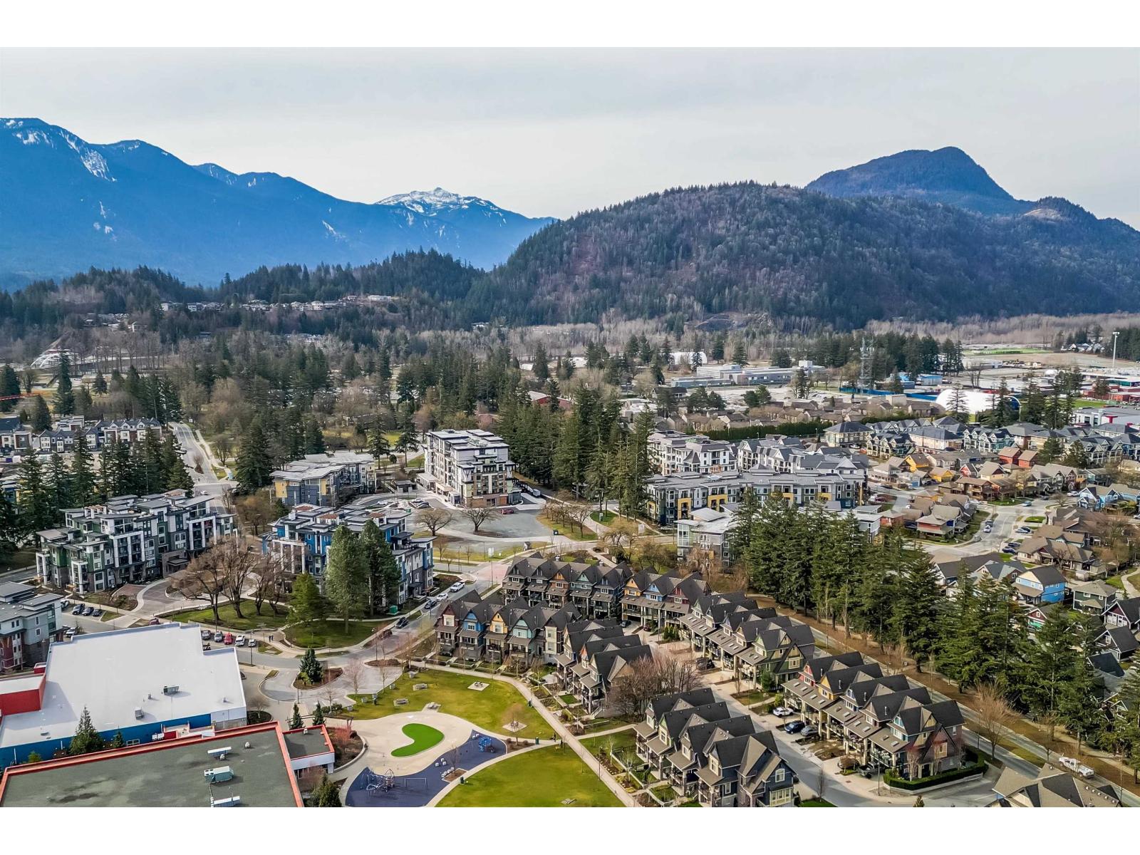 407 45530 MARKET WAY, Garrison Crossing, Chilliwack