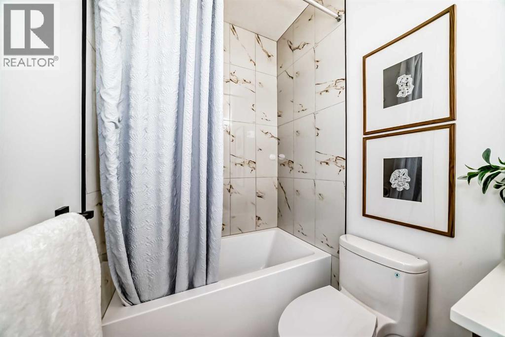 Single Family House for Sale in  Bowness Road NW Bowness Calgary 