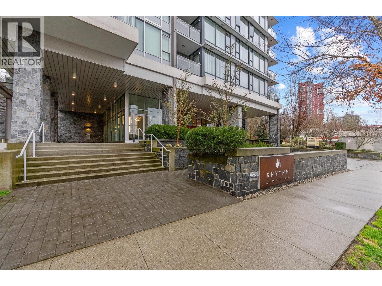 1207 3281 KENT AVENUE NORTH Avenue - photo 2