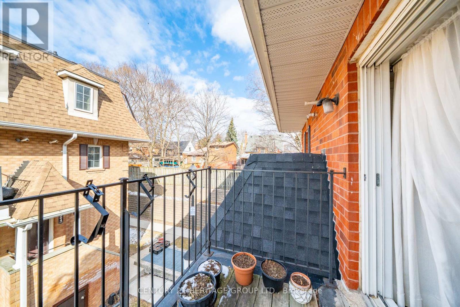 #301 64 SIDNEY BELSEY CRESCENT - 20