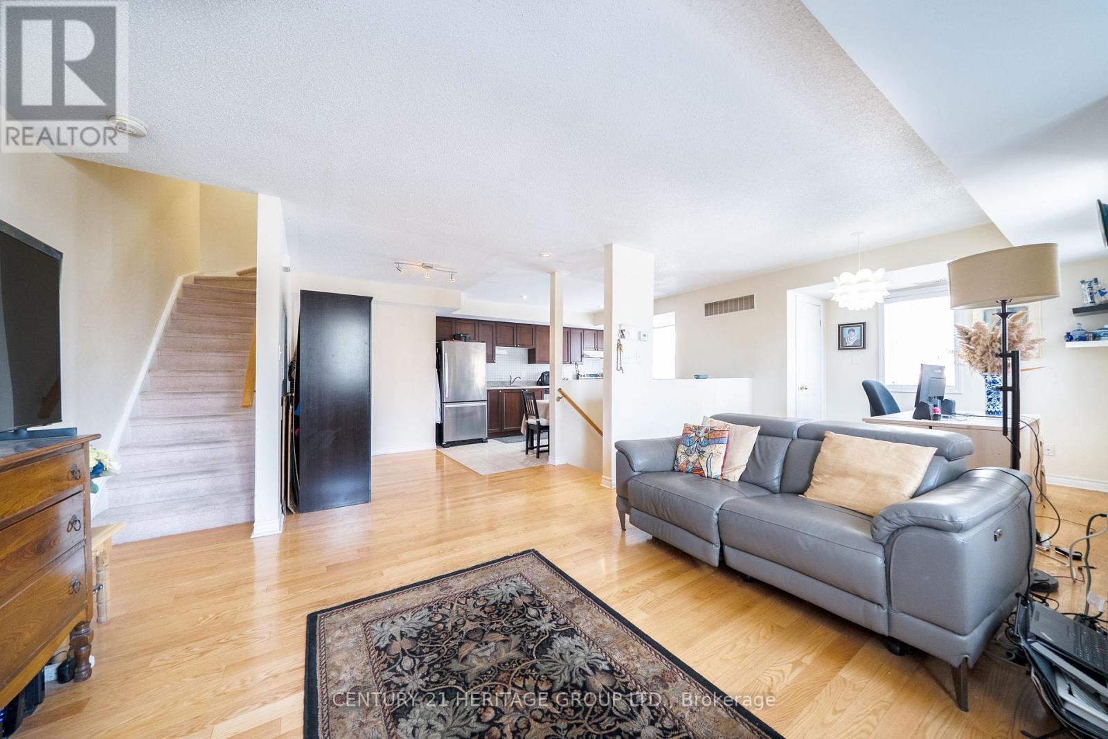 #301 64 SIDNEY BELSEY CRESCENT - 7