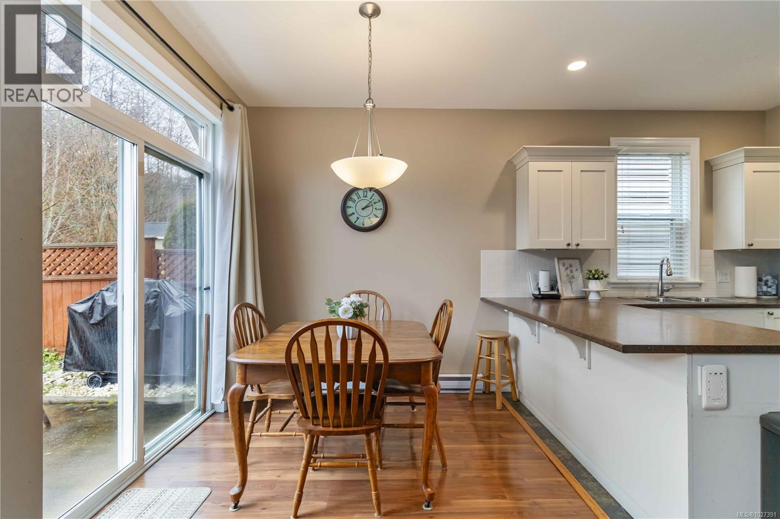 106 2260 Maple Avenue North, Sooke