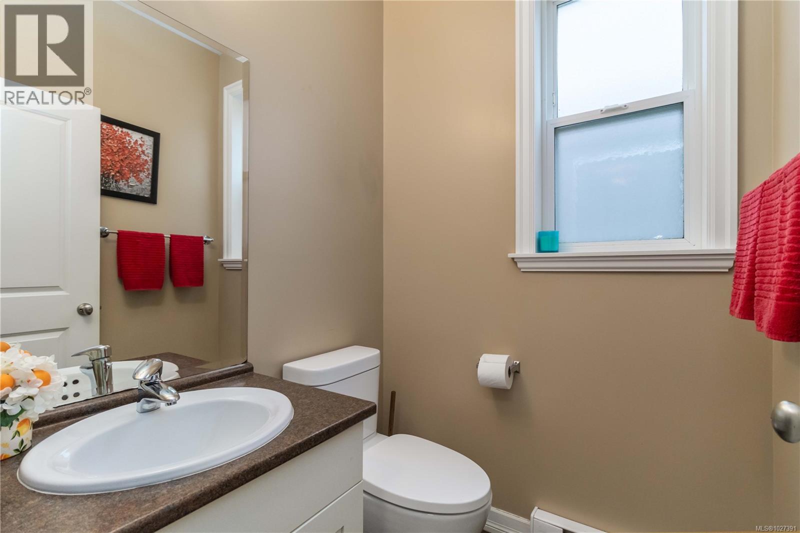 106 2260 Maple Avenue North, Sooke