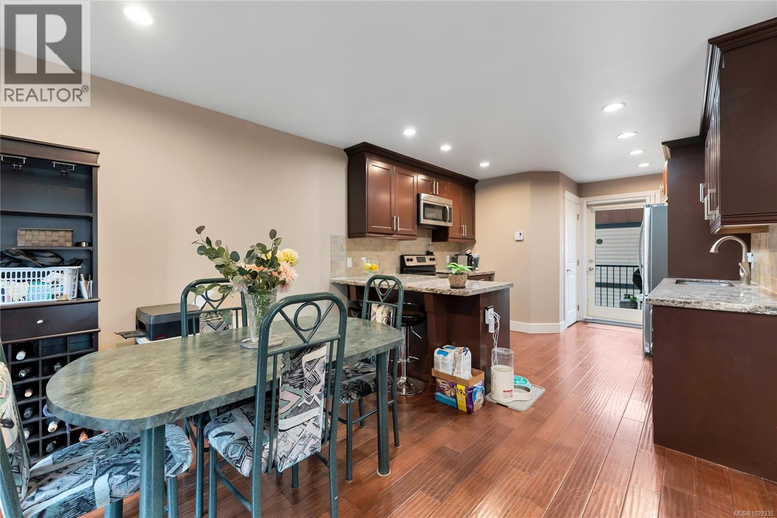 #101 982 RATTANWOOD PL - 8