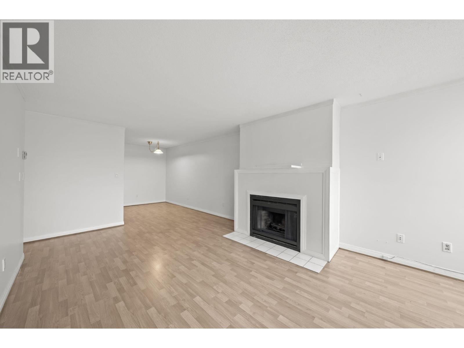 #211-7471 BLUNDELL Road, Richmond