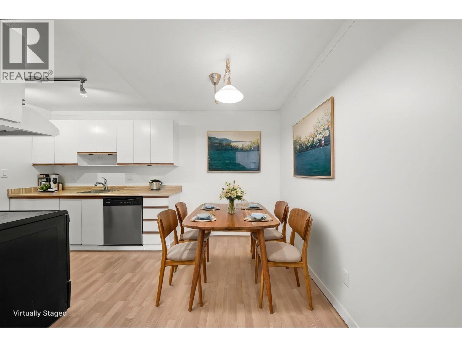 #211-7471 BLUNDELL Road, Richmond