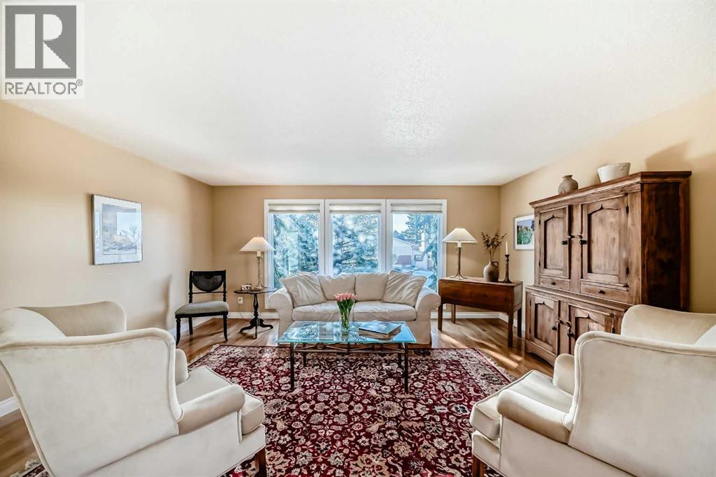 Single Family House for Sale in  Dalcastle Crescent NW Dalhousie Calgary 