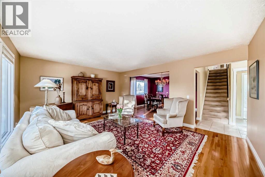 Single Family House for Sale in  Dalcastle Crescent NW Dalhousie Calgary 