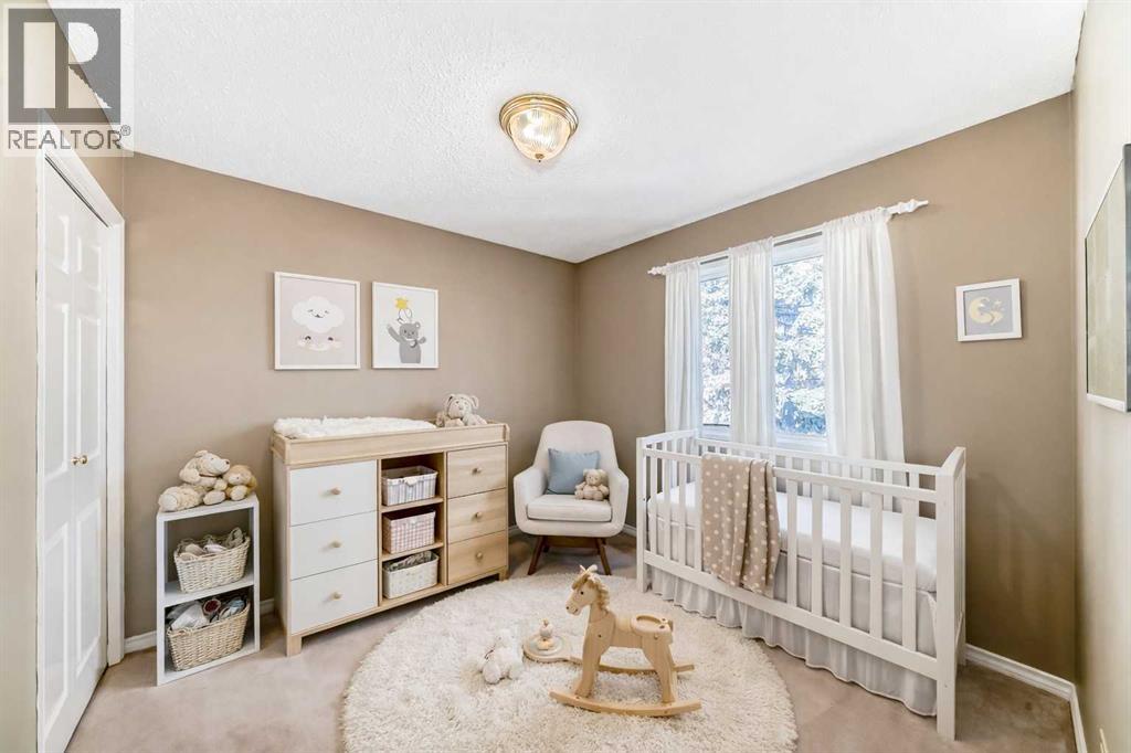 Single Family House for Sale in  Dalcastle Crescent NW Dalhousie Calgary 